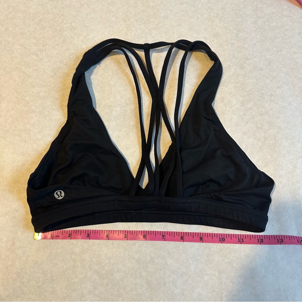 Lululemon size 6 bra